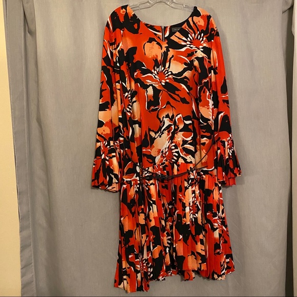 THE LIMITED Madison Ave Floral Pleated Dress 18W - Picture 6 of 13